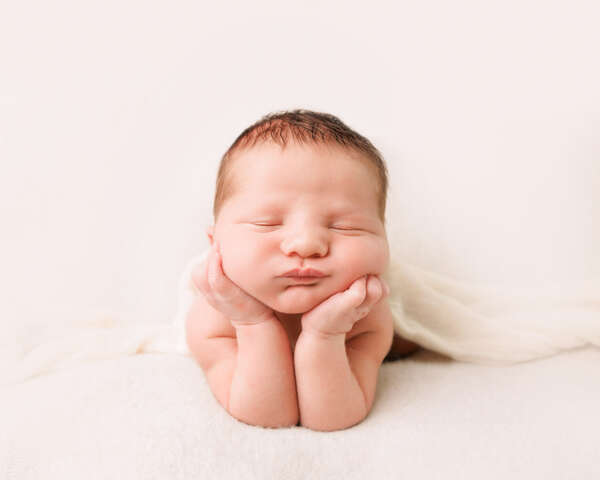 Recent newborn session in Perth
