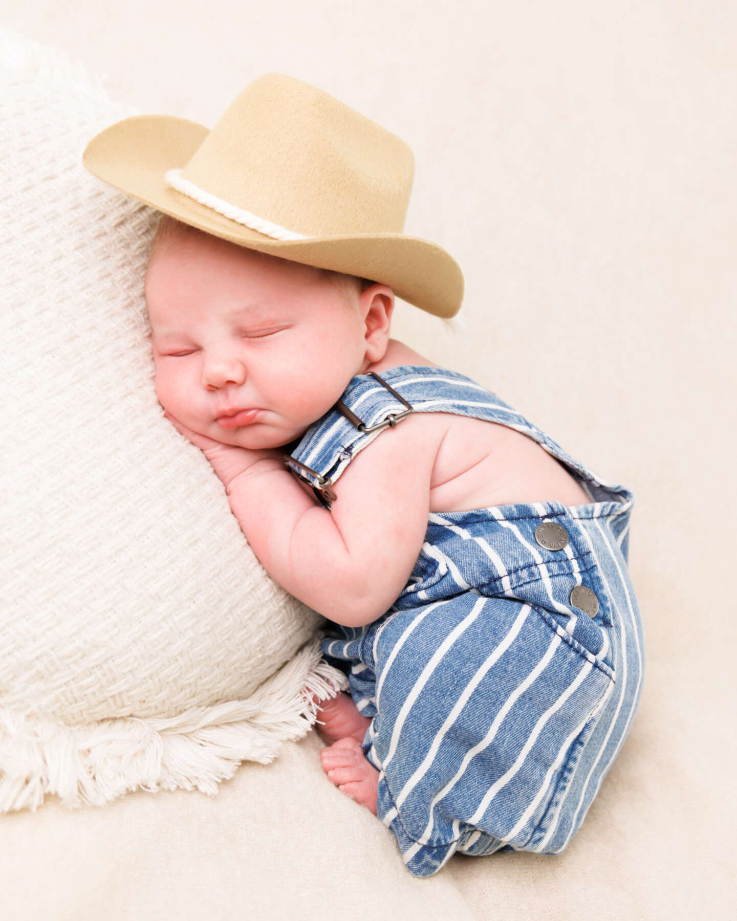 Recent newborn session in Perth